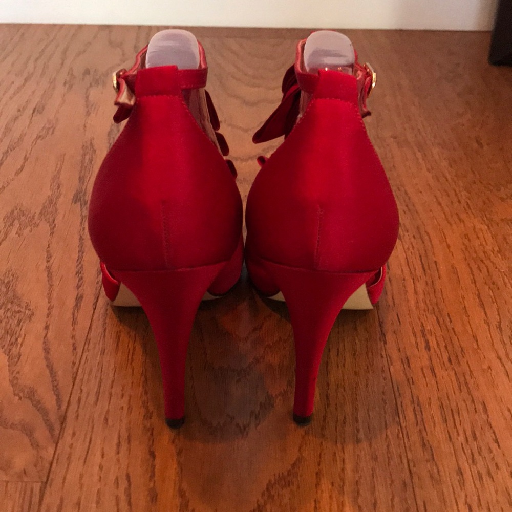 Satin Red Shoes/Sandals - Picture 4 of 5